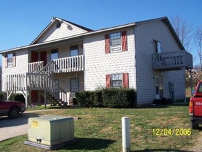 Claybill Apartments in Meridianville, AL - Building Photo - Building Photo