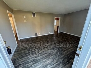 111 Forestwood Ave in Vandalia, OH - Building Photo - Building Photo