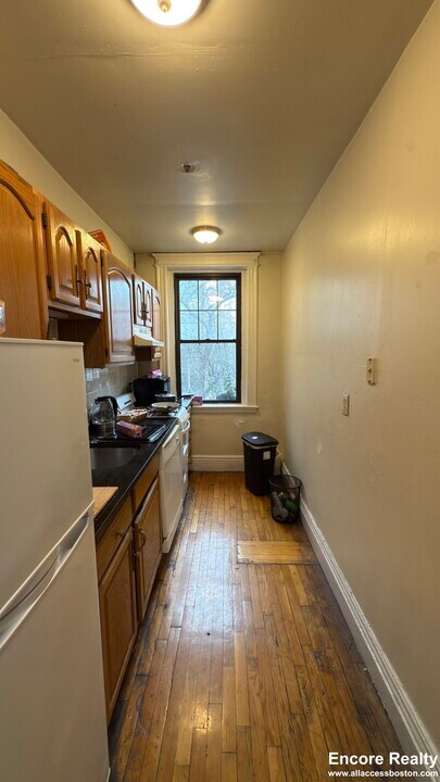 58 Queensberry St in Boston, MA - Building Photo