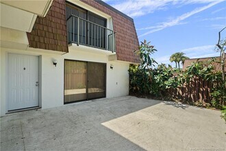 3579 SW Sunset Trace Cir in Palm City, FL - Building Photo - Building Photo