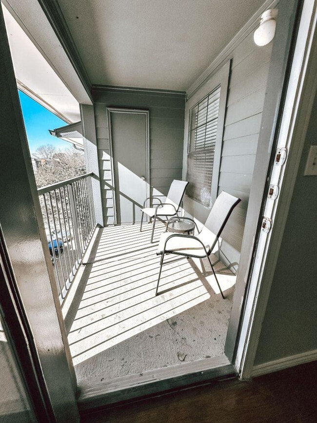 1201 Cleveland St, Unit ID1385204P in Denton, TX - Foto de edificio - Building Photo