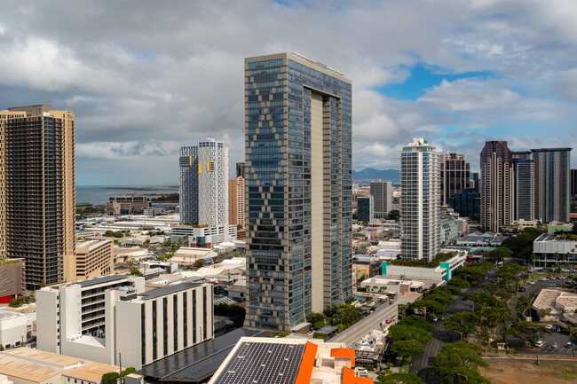 Pacifica Honolulu in Honolulu, HI - Building Photo - Building Photo