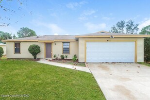 962 Serenade St NW in Palm Bay, FL - Building Photo