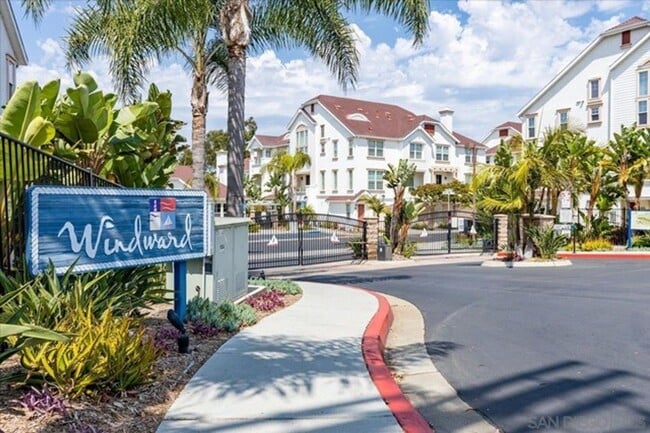 840 Harbor Cliff Way in Oceanside, CA - Building Photo - Building Photo