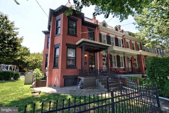 property at 1200 Shepherd St NW