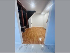 36 Wayne Ave, Unit Apartment 1 in Suffern, NY - Building Photo - Building Photo