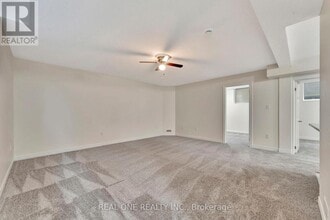 303 Colton Cir in Kitchener, ON - Building Photo - Building Photo