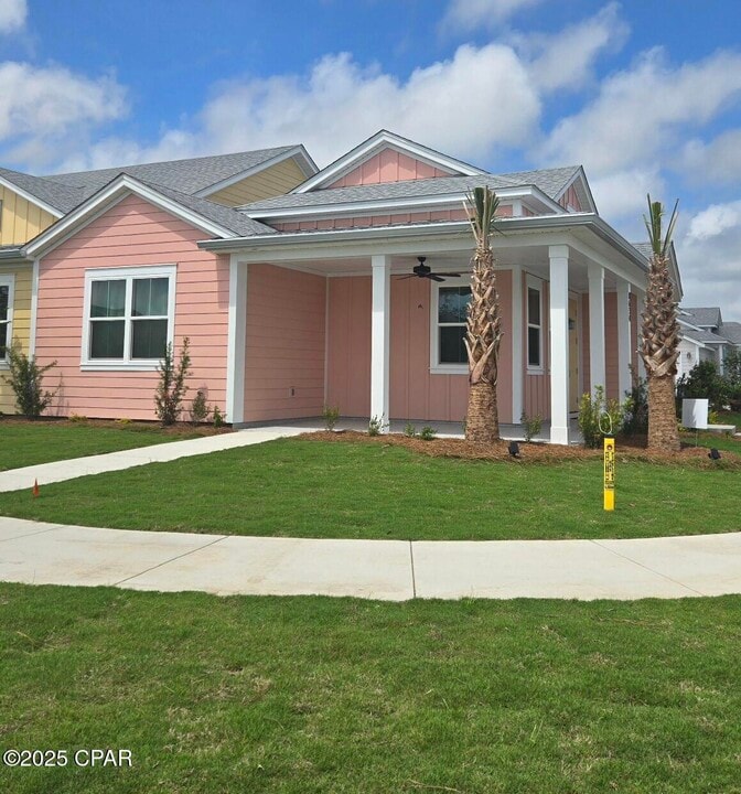 8634 Sand dollar Dr in Panama City Beach, FL - Building Photo