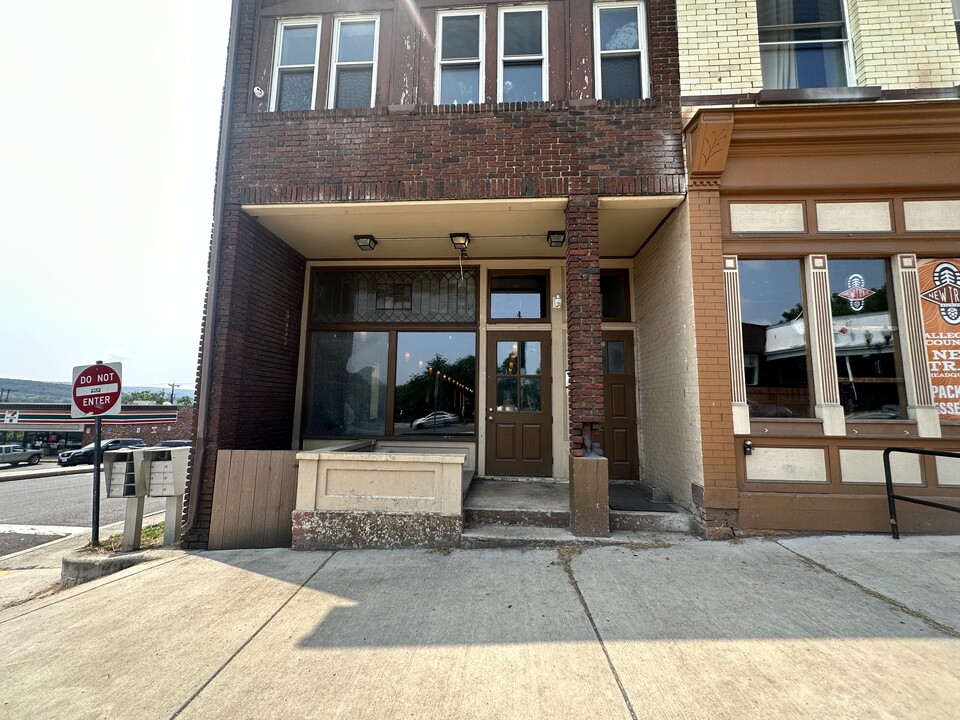 113 E Main St, Unit 201 in Frostburg, MD - Foto de edificio