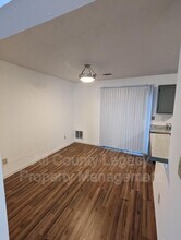 5623 Wells Cir in Stone Mountain, GA - Building Photo - Building Photo