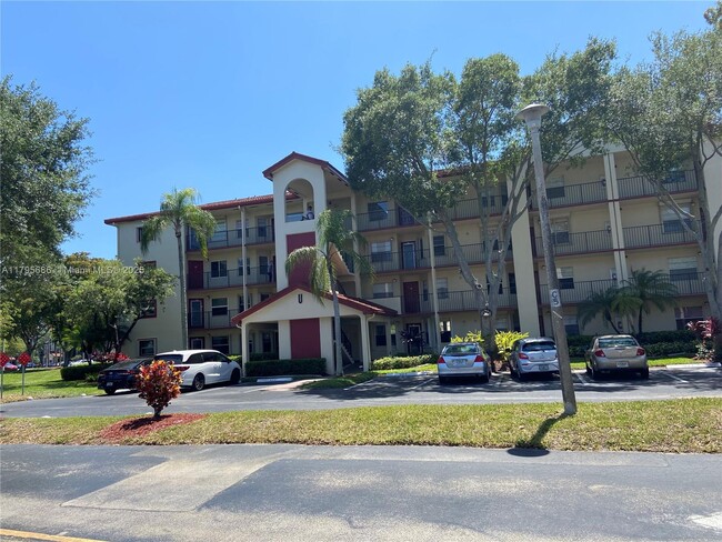 1100 SW 128th Terrace in Pembroke Pines, FL - Building Photo - Building Photo