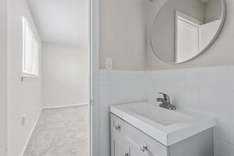 2810 Dorchester Dr in Oklahoma City, OK - Building Photo - Building Photo