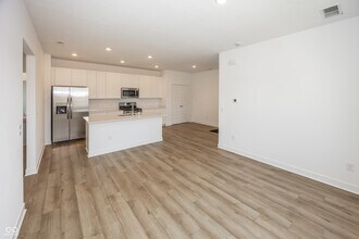 17273 Wellburn Dr in Westfield, IN - Building Photo - Building Photo