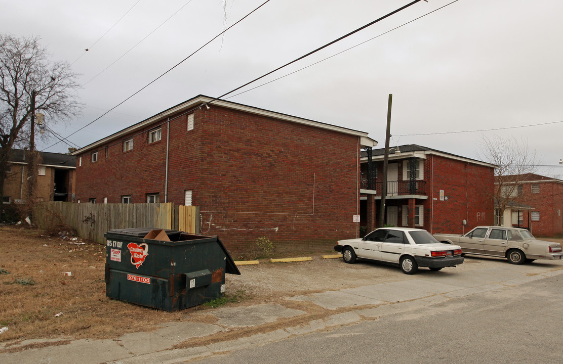 1809 Calvert St Apartments in North Charleston, SC - Building Photo