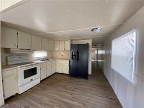 2207 Cantor Ln in North Fort Myers, FL - Building Photo - Building Photo