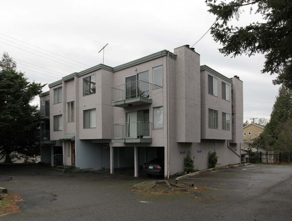 14505 32nd Ave NE in Seattle, WA - Foto de edificio