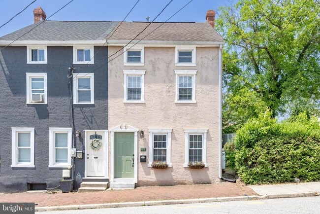 property at 222 Ann St