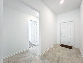 6946 Perch Hammock Lp in Groveland, FL - Building Photo - Building Photo