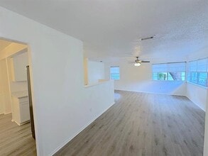 1909 Juanita Dr in Arlington, TX - Building Photo - Building Photo
