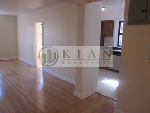 34-15 Parsons Blvd-Unit -6k in Queens, NY - Foto de edificio - Building Photo