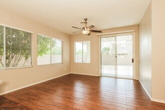 7253 W Gardenia Ave in Glendale, AZ - Building Photo - Building Photo