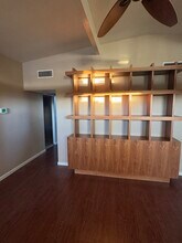 225 S Wallace Dr in Las Vegas, NV - Building Photo - Building Photo