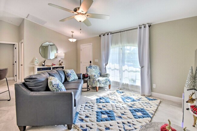 2894 Maximo Rd in North Port, FL - Building Photo - Building Photo