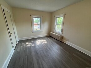 144 Burnham St in Hartford, CT - Foto de edificio - Building Photo