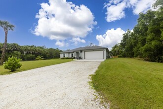 11038 Persimmon Blvd in West Palm Beach, FL - Foto de edificio - Building Photo