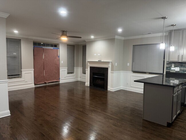 7254 S Bennett Ave in Chicago, IL - Building Photo - Building Photo