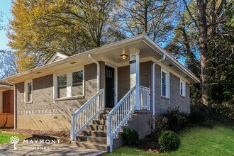 1381 Benteen Way SE in Atlanta, GA - Building Photo - Building Photo