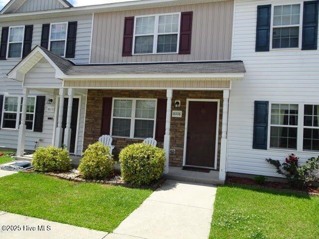 8008 Banister Loop