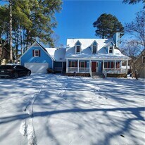 4016 Bankside Dr in Fayetteville, NC - Building Photo