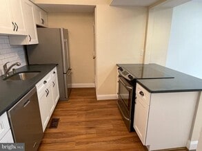 121 E Chelsea Cir in Newtown Square, PA - Building Photo - Building Photo