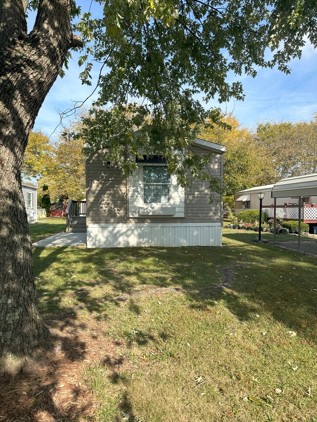 property at 2331 Wellington Green Dr