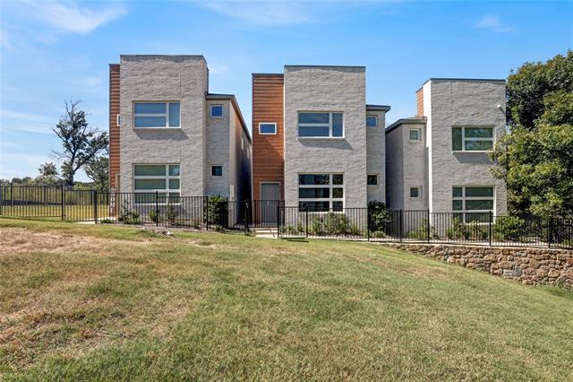 312 Oakbend Dr in Lewisville, TX - Building Photo - Building Photo