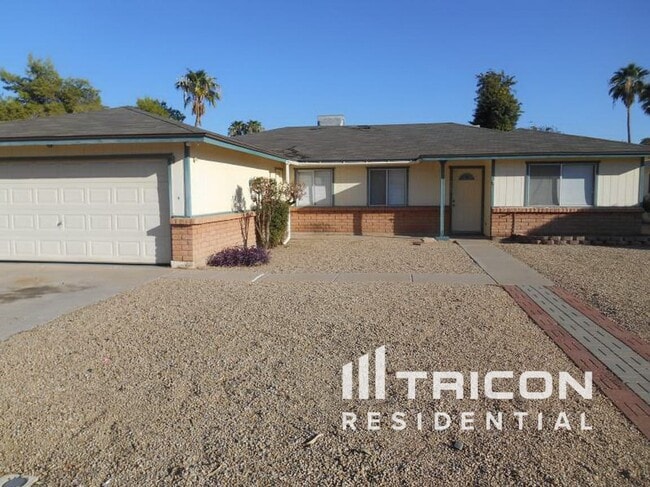 property at 712 W Gary Dr