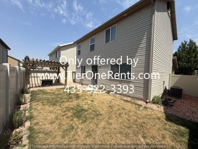 property at 1075 Stonehaven Dr