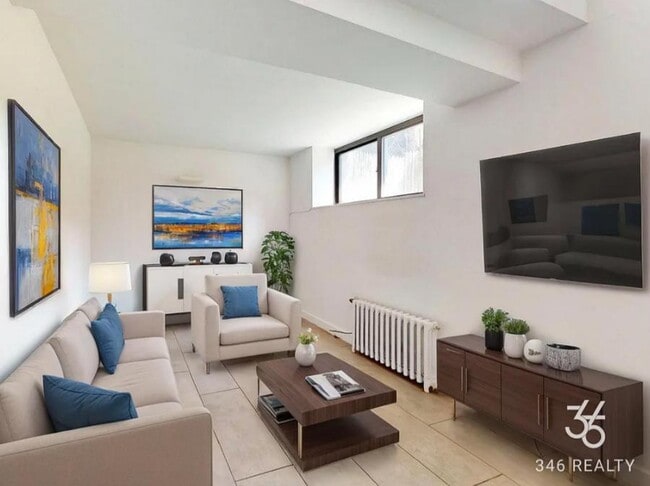 300 Lincoln Rd, Unit 1D