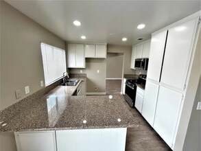 7363 Lime Ave in Fontana, CA - Building Photo - Building Photo