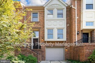 3915 Green Look Ct in Fairfax, VA - Building Photo