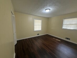 3311 Spain Rd, Unit Unit top level in Snellville, GA - Building Photo - Building Photo