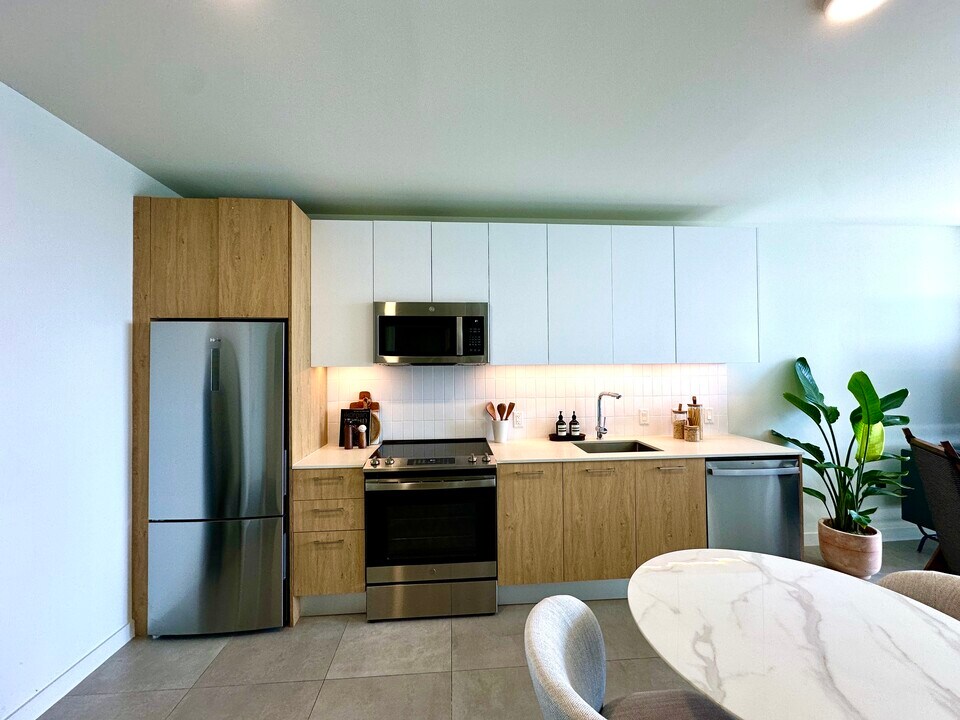 337 NW 31st St, Unit A3 in Miami, FL - Building Photo