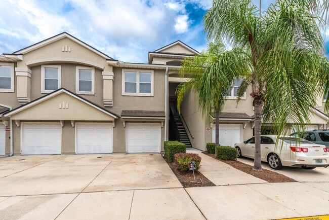 7055 Deer Lodge Cir