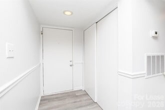 11026 Harrowfield Rd in Charlotte, NC - Building Photo - Building Photo