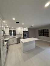 8772 SW 143rd St in Palmetto Bay, FL - Building Photo - Building Photo