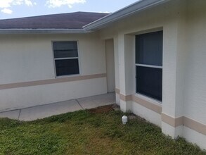 1116-1118 Ichabod Ave in Lehigh Acres, FL - Building Photo - Building Photo