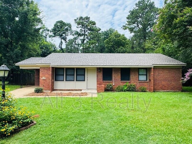 957 Parkwood Ct