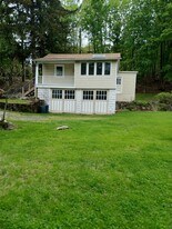 129 Thiells Rd in Stony Point, NY - Building Photo