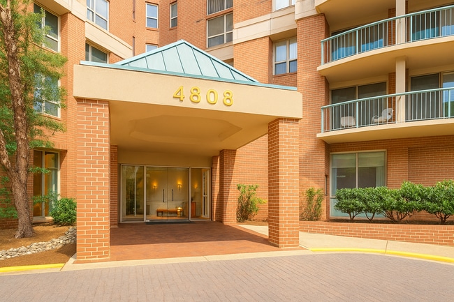 4808 Moorland Ln, Unit 801 in Bethesda, MD - Building Photo - Building Photo